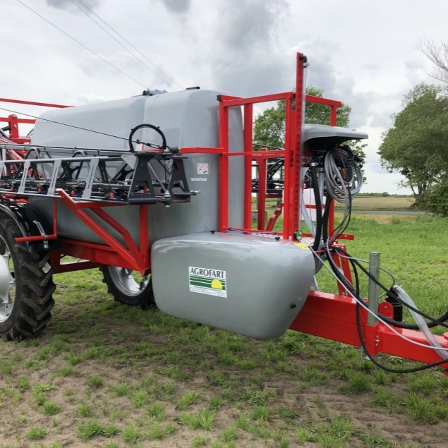 Opryskiwacz ciągany AF3215HT